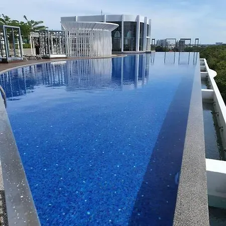 Nice Stay In Heart Of Kota Bharu@Troika,Free Wifi. Exterior photo